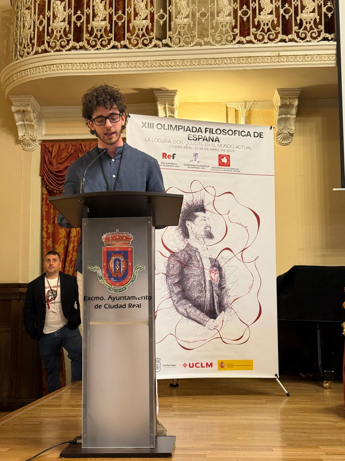 Participante interviene en la XIII Olimpiada Filosfica de Espaa